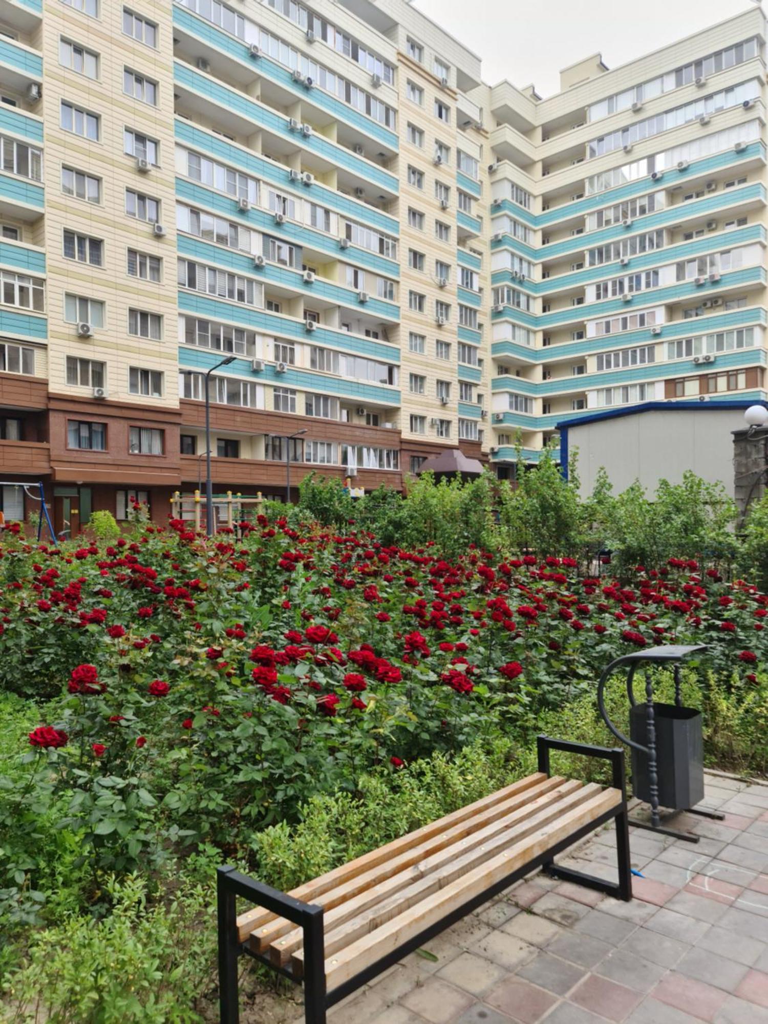 Новый Жк В Самом Центре Города Алма Ата Екстериор снимка
